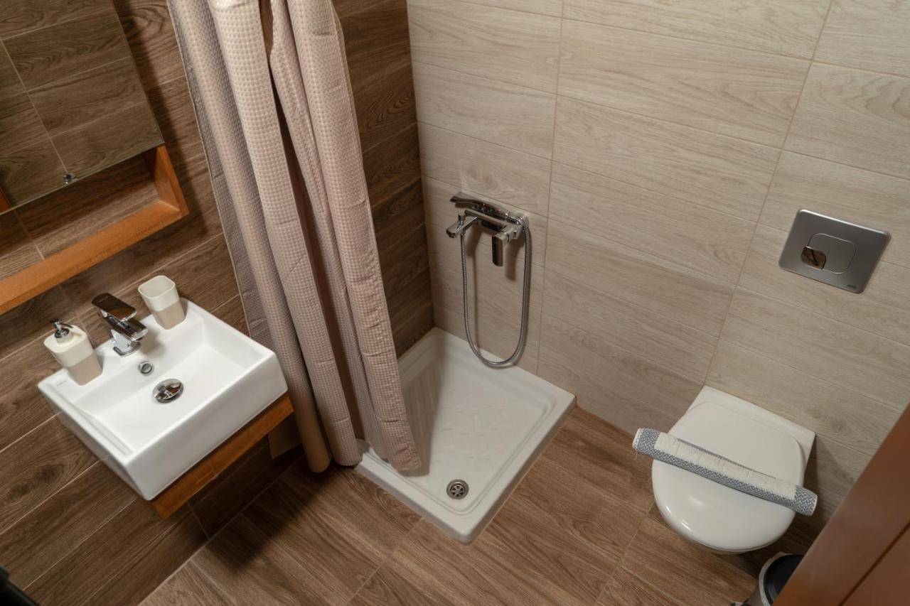 Abella Hotel Agia Marina エクステリア 写真