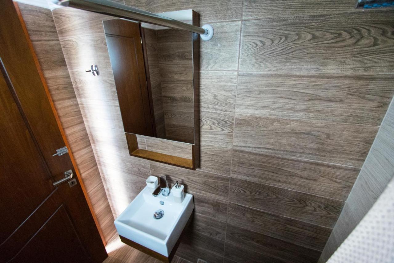 Abella Hotel Agia Marina エクステリア 写真